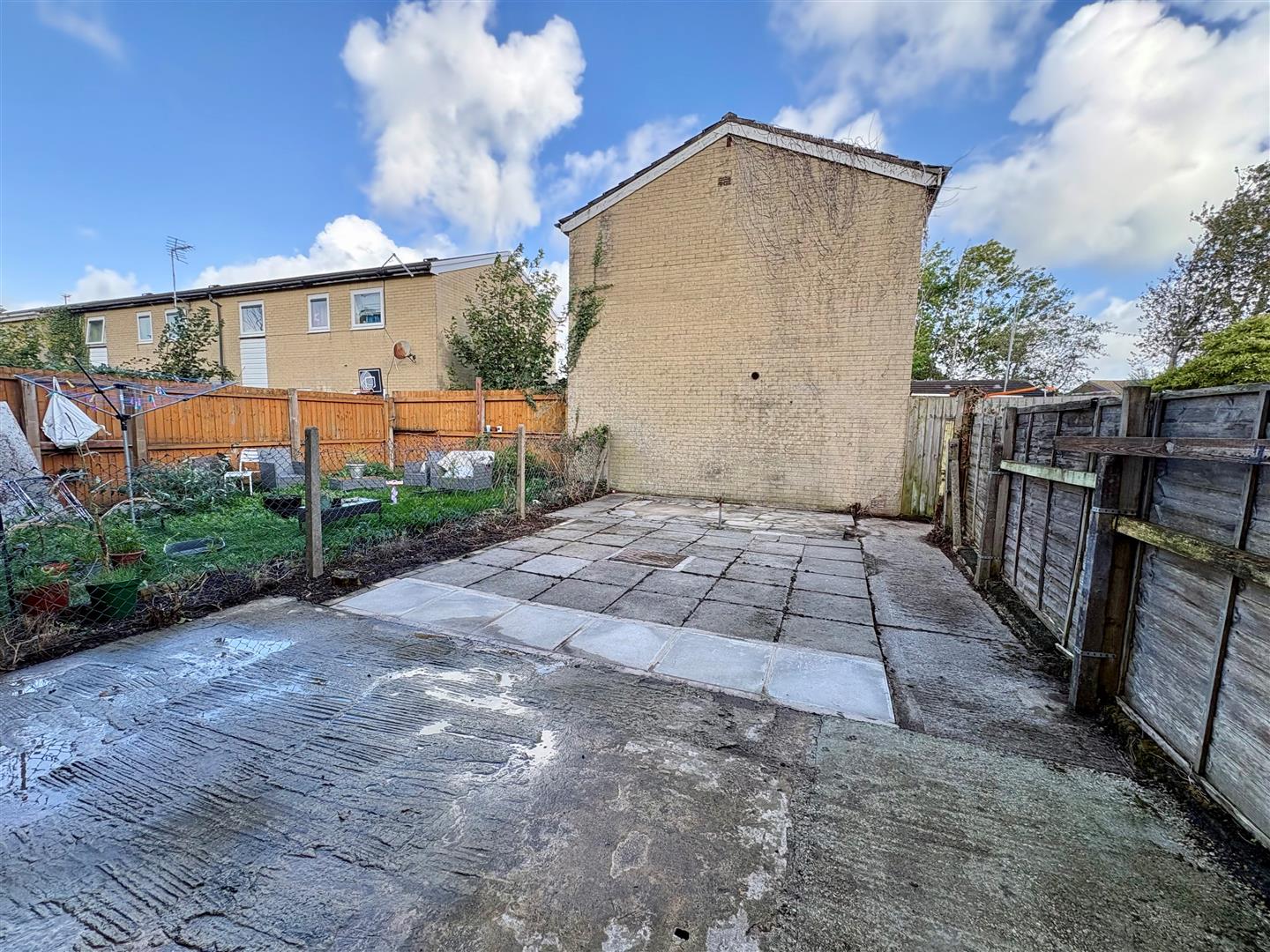 Llys Gwyn, Bridgend County Borough CF31 1LD